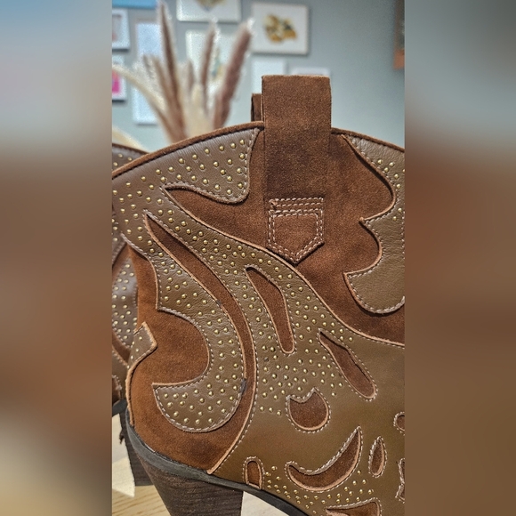 CARLOS by Carlos Santana Sterling Western Booties Bourbon. Size 7 - Picture 11 of 15